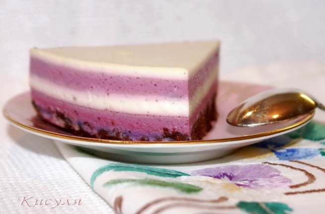 Сливочно-смородиновый желейный торт «Полосатик» 